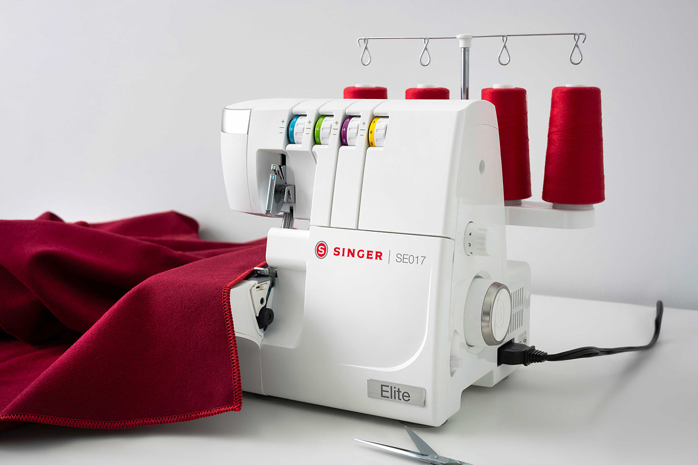 SE017 Overlok Makinesi